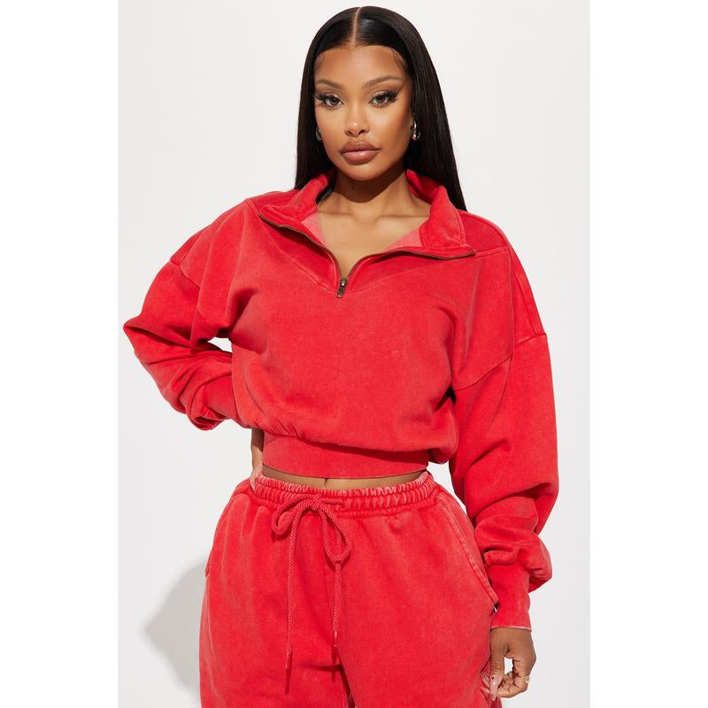 Rested Lounge Pullover in Red